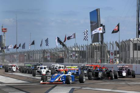 Top 5 en USF2000 pour Thomas Nepveu dans les rues de ST-Petersburg!
