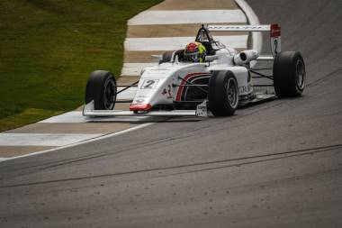 Thomas Nepveu dans les rues de St. Petersburg en série Cooper Tires USF2000 Thomas Nepveu dans les rues de St. Petersburg en série Cooper Tires USF2000