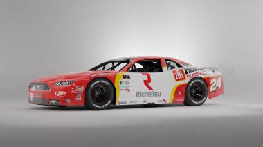 Thomas Nepveu de retour en NASCAR Canada et a dans la mire des Tops 5 Thomas Nepveu de retour en NASCAR Canada et a dans la mire des Tops 5